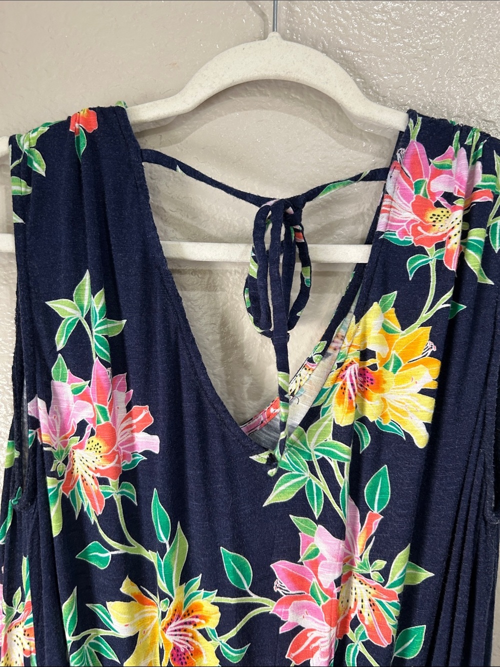 Tommy Bahama Women’s Navy Floral Maxi Dress Tropical Blooms Sz S Vacay TC0024 - Picture 8 of 8